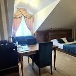Dworek Nad Stawem & Laznia Piwna Privatunterkunft *