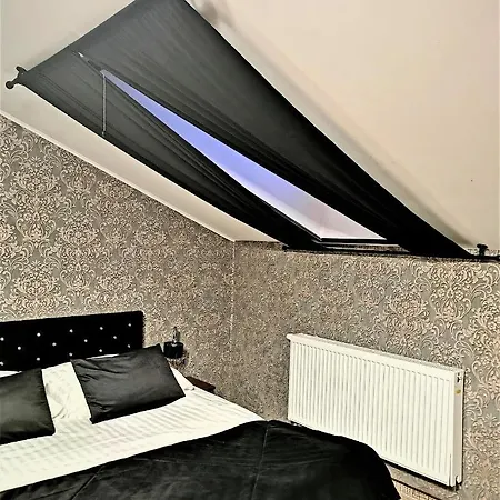 Privatunterkunft Dworek Nad Stawem & Laznia Piwna