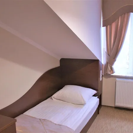 Dworek Nad Stawem & Laznia Piwna Privat bolig