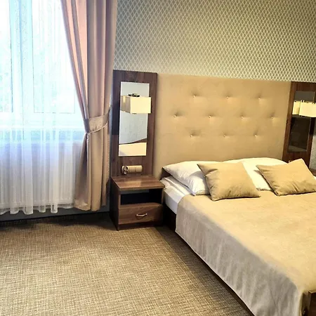 Privat bolig Dworek Nad Stawem & Laznia Piwna