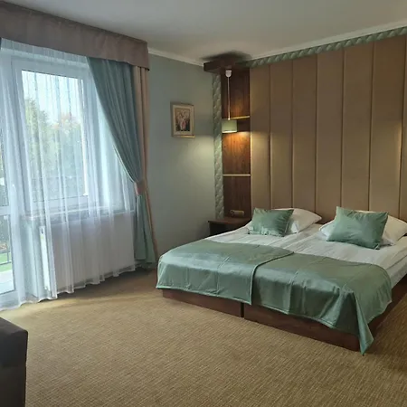 Dworek Nad Stawem & Laznia Piwna * Ostrów Mazowiecka