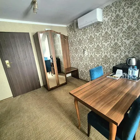 Alloggio in famiglia Dworek Nad Stawem & Laznia Piwna Ostrów Mazowiecka