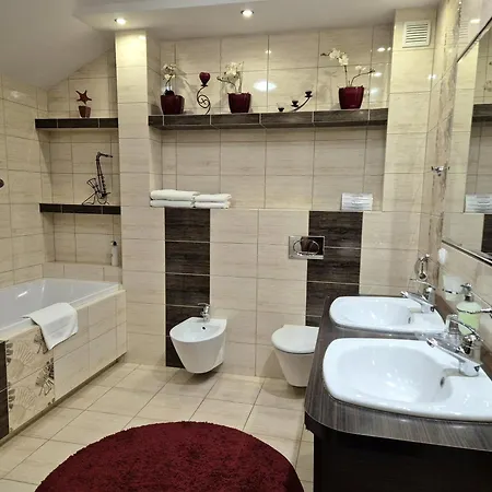 Dworek Nad Stawem & Laznia Piwna Ostrów Mazowiecka