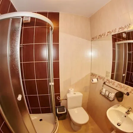 Dworek Nad Stawem & Laznia Piwna Privat bolig Ostrów Mazowiecka