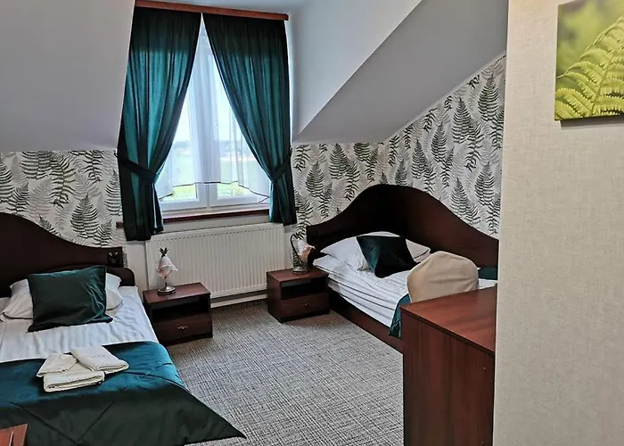 Privatunterkunft Dworek Nad Stawem & Laznia Piwna