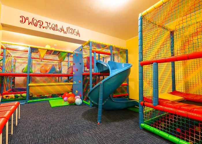 Privatunterkunft Dworek Nad Stawem & Laznia Piwna *