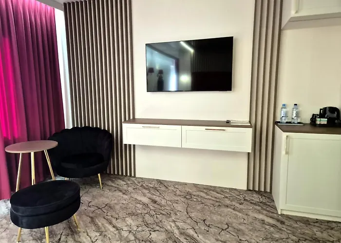 Dworek Nad Stawem & Laznia Piwna *