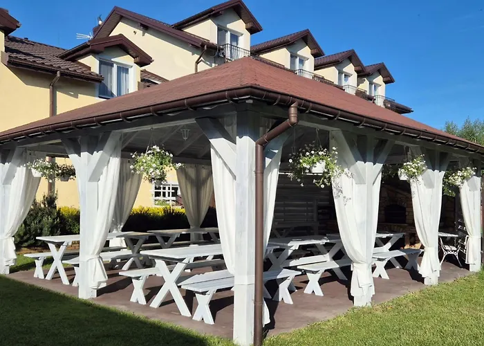 Dworek Nad Stawem & Laznia Piwna Privatunterkunft *