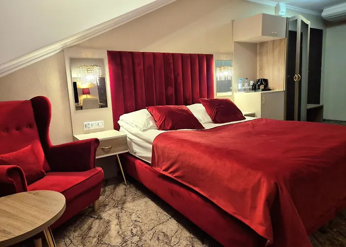 Dworek Nad Stawem & Laznia Piwna Privatunterkunft Ostrów Mazowiecka