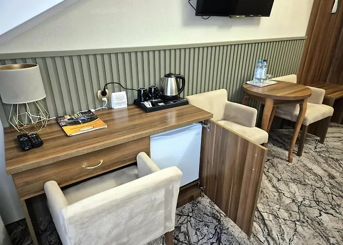 Dworek Nad Stawem & Laznia Piwna *