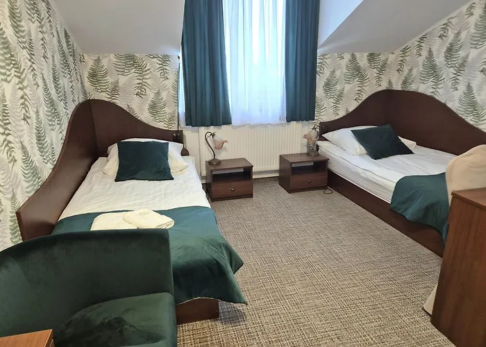 Dworek Nad Stawem & Laznia Piwna