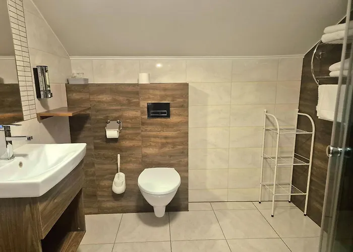 Privatunterkunft Dworek Nad Stawem & Laznia Piwna Ostrów Mazowiecka