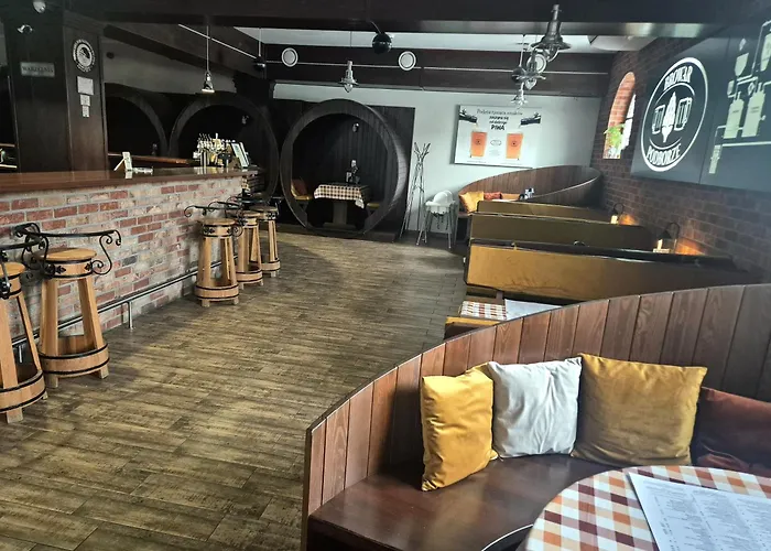 Privatunterkunft Dworek Nad Stawem & Laznia Piwna *